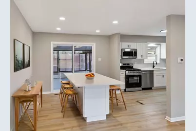 555 N Cherry Drive, Glenwood, IL 60425 - Photo 4