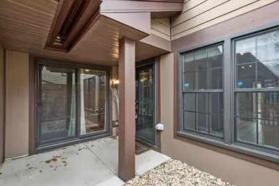 117 Prairie Drive, Westmont, IL 60559 - Photo 2