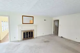 630 Short St, Centralia, IL 62801 - Photo 32