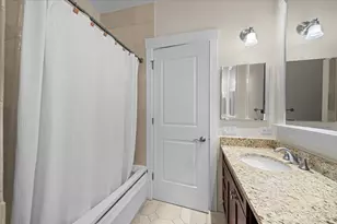 2352 W Wilson Ave, Chicago, IL 60625 - Photo 18