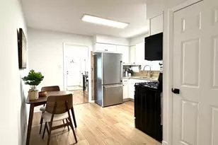 468 Joyce Ct, South Holland, IL 60473 - Photo 6