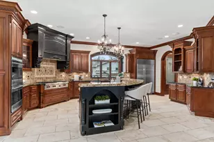 712 E Hillside Rd, Naperville, IL 60540 - Photo 24