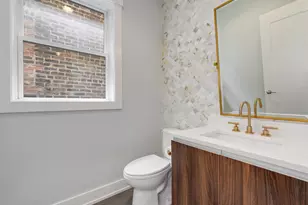 602 N May St, Chicago, IL 60642 - Photo 8