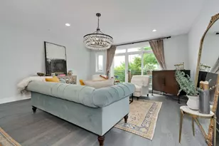 602 N May St, Chicago, IL 60642 - Photo 4