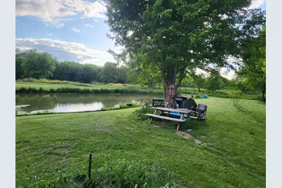 4414 N Tower Road, Freeport, IL 61032 - Photo 8