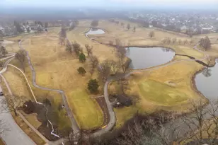 1859 Pebble Beach Cir, Elk Grove Village, IL 60007 - Photo 24