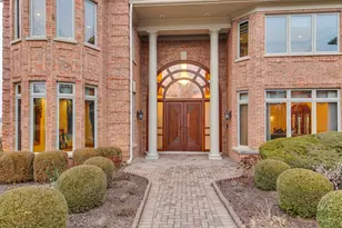 1611 Burr Oak Dr, Libertyville, IL 60048 - Photo 2