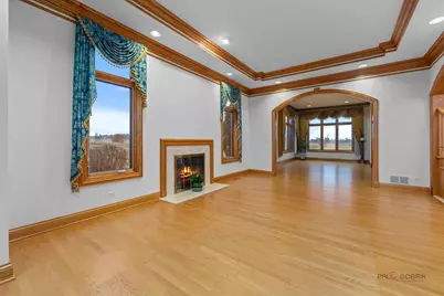 1611 Burr Oak Drive, Libertyville, IL 60048 - Photo 6