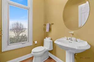 1611 Burr Oak Dr, Libertyville, IL 60048 - Photo 24