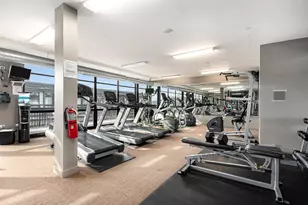 1151 W 14th Pl, Chicago, IL 60608 - Photo 14