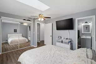 421 Farmbrook Ct, Romeoville, IL 60446 - Photo 10