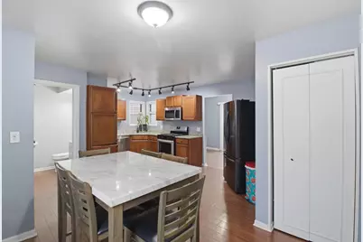 421 Farmbrook Court, Romeoville, IL 60446 - Photo 8