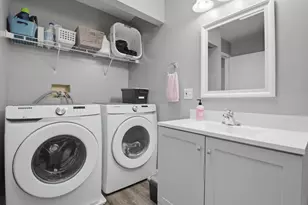 421 Farmbrook Ct, Romeoville, IL 60446 - Photo 14