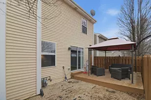 421 Farmbrook Ct, Romeoville, IL 60446 - Photo 6