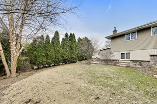 7717 Rohrer Dr, Downers Grove, IL 60516 - Photo 30