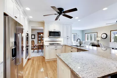 7717 Rohrer Drive, Downers Grove, IL 60516 - Photo 8
