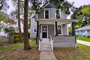 121 Fourth St, Libertyville, IL 60048 - Photo 1