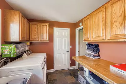 19W720 Woodland Avenue, Addison, IL 60101 - Photo 14