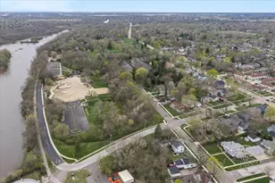 304 S Water St, Batavia, IL 60510 - Photo 26