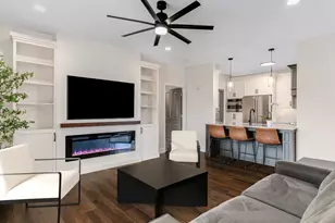 530 Pineridge Dr N, Oswego, IL 60543 - Photo 4