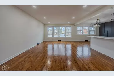 [Address not provided], Evanston, IL 60202 - Photo 4