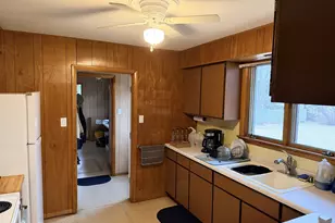 815 W Walnut St, Oglesby, IL 61348 - Photo 6