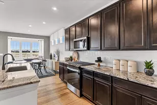 12821 S Harry Cir, Plainfield, IL 60585 - Photo 6