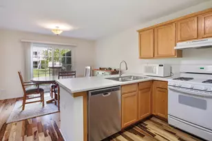26284 W Vista Ct, Ingleside, IL 60041 - Photo 10