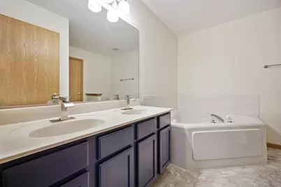 26284 W Vista Court #14-2, Ingleside, IL 60041 - Photo 16