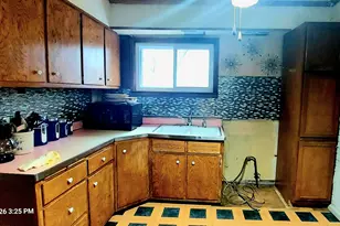 251 N Smith St, Aurora, IL 60505 - Photo 16