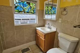 214 Franklin Ave, Waukegan, IL 60085 - Photo 8