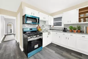 5756 S Seeley Ave, Chicago, IL 60636 - Photo 10