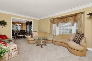 26W248 Tuckaway Ct, Winfield, IL 60190 - Photo 6