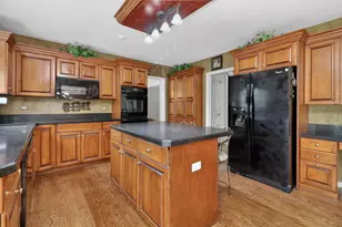 26W248 Tuckaway Ct, Winfield, IL 60190 - Photo 10