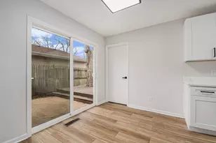 122 Long Beach Road, Montgomery, IL 60538 - Photo 6