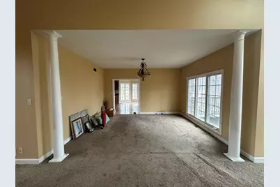 327 Royal Oak Drive, Steger, IL 60475 - Photo 10