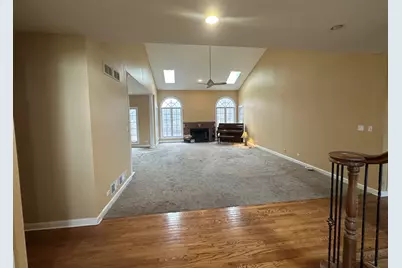 327 Royal Oak Drive, Steger, IL 60475 - Photo 6