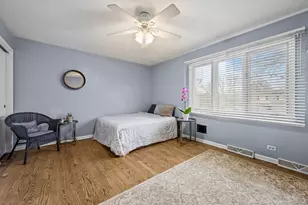 1695 Overland Trail, Deerfield, IL 60015 - Photo 16