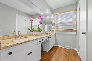 1695 Overland Trail, Deerfield, IL 60015 - Photo 14