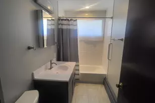 8435 S 81st Ave, Justice, IL 60458 - Photo 8