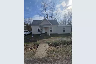 709 N Garfield Street, Marion, IL 62959 - Photo 1