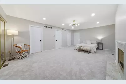 9248 N Maryland Street, Niles, IL 60714 - Photo 10