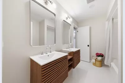 9248 N Maryland Street, Niles, IL 60714 - Photo 18