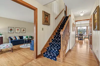 570 Violet Lane, Batavia, IL 60510 - Photo 2