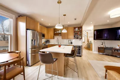3051 N Drake Avenue, Chicago, IL 60618 - Photo 4