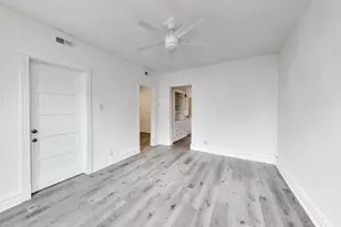 3051 N Drake Ave, Chicago, IL 60618 - Photo 24