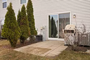 684 Vine St, Hampshire, IL 60140 - Photo 22