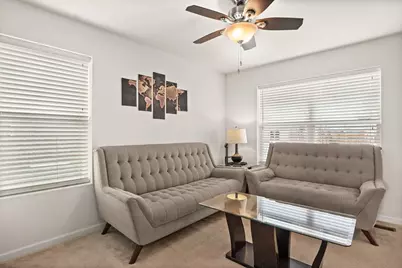 684 Vine Street, Hampshire, IL 60140 - Photo 6