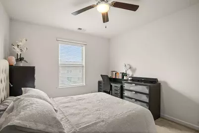 684 Vine Street, Hampshire, IL 60140 - Photo 14