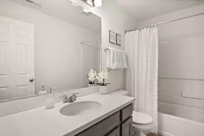 684 Vine Street, Hampshire, IL 60140 - Photo 20